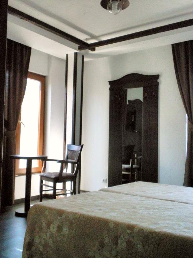 Kaleto Hotel Lom ภายนอก รูปภาพ