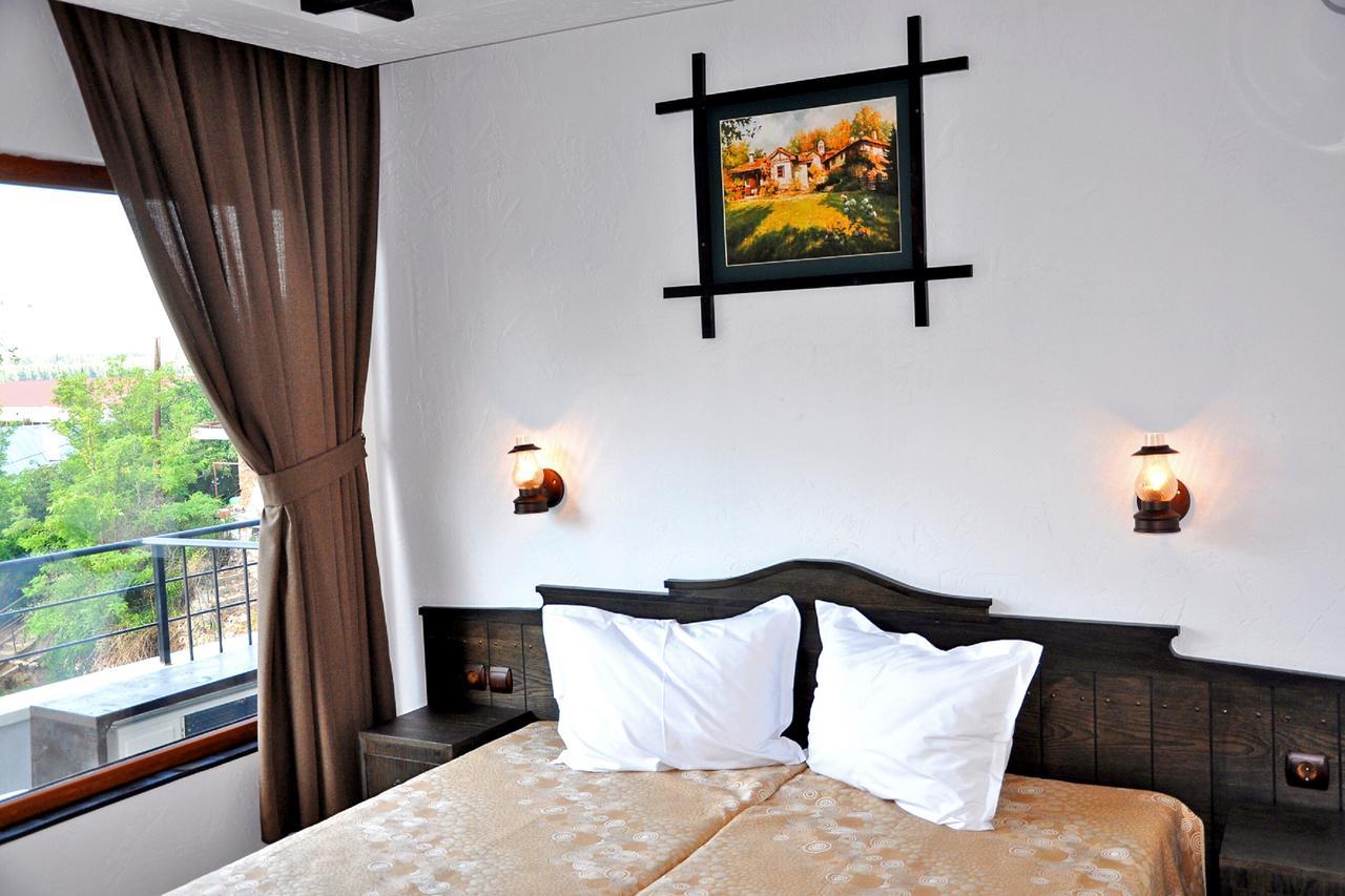 Kaleto Hotel Lom ภายนอก รูปภาพ