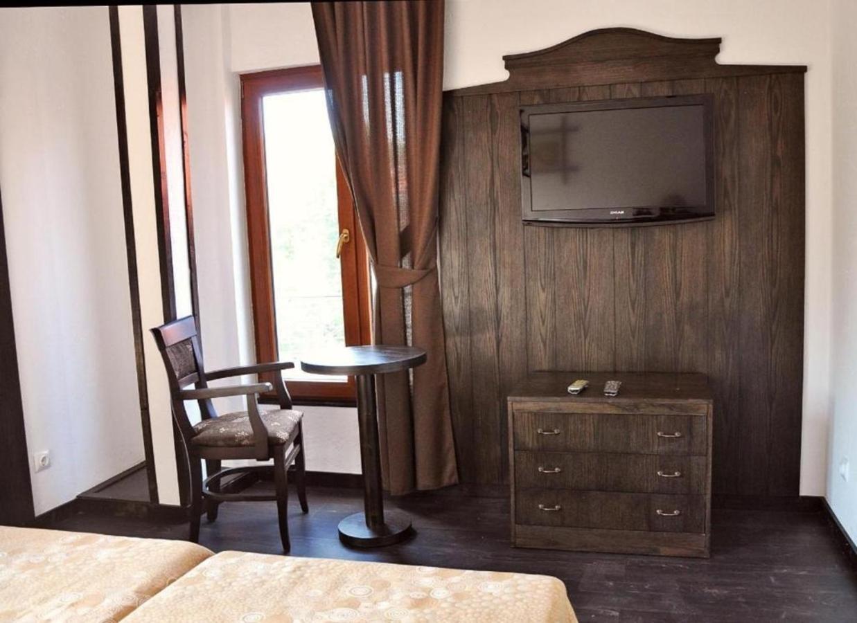 Kaleto Hotel Lom ภายนอก รูปภาพ